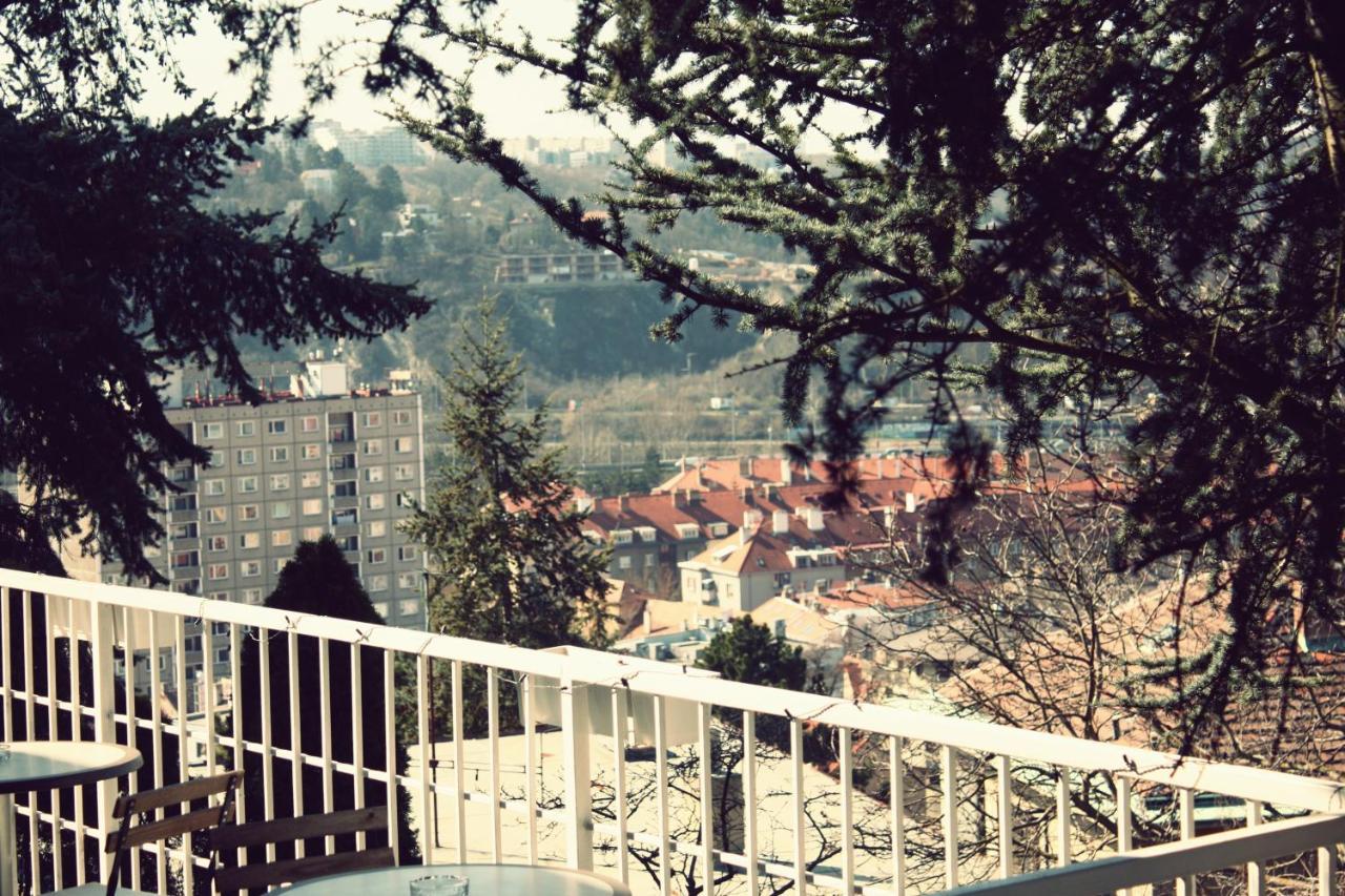 Hotel Monica Прага Екстериор снимка
